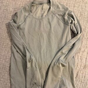lululemon Long Sleeve Shirt - Light Blue - M